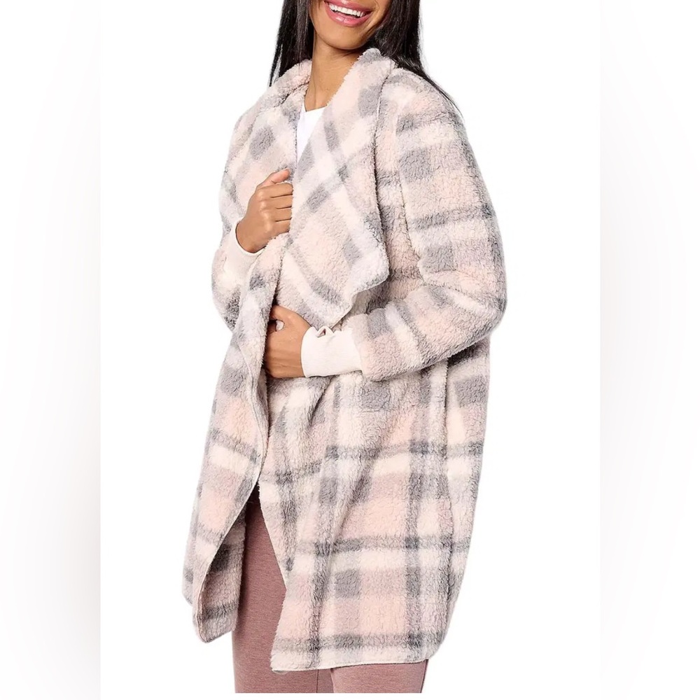 EUC XL/1X BumbleBella Classic Sherpa Lounger Jacket